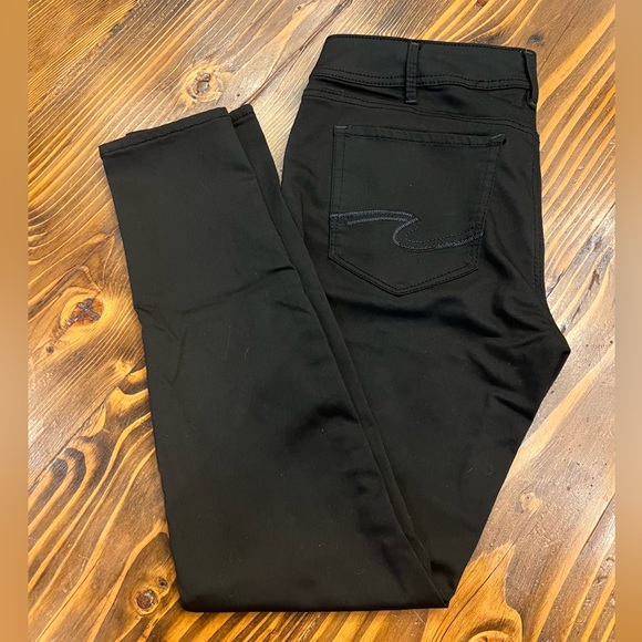 Silver Jeans Denim - 🔥PRICE DROP🔥 Silver Suki Black Ankle Super Skinny Jeans - Size 33 x 31
